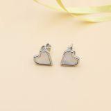 Heart-shaped stud earrings MOP